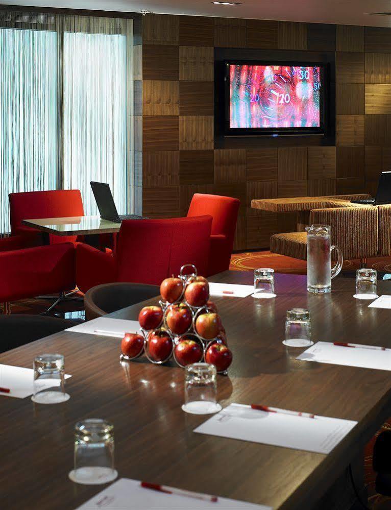 Delta Hotels By Marriott וואלת'ם אבי מראה חיצוני תמונה